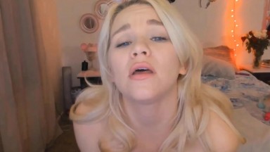 Blonde cum queen Ms Caitlyn Brooks demonstrates a pure bliss