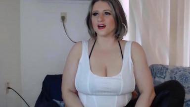 Staggering return of famous webcam model Kenzie Karter XXX