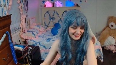 LittleLova into rough anal between smoke breaks